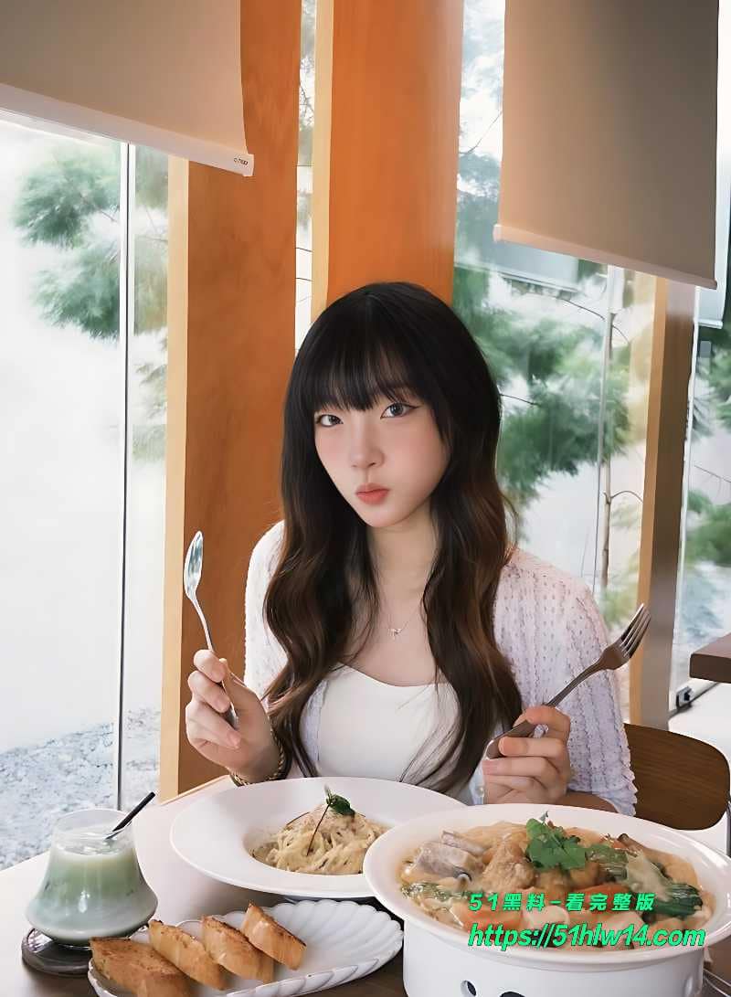 02年清纯前女友瑄瑄私密流出，反差口技深喉细节太顶 推特