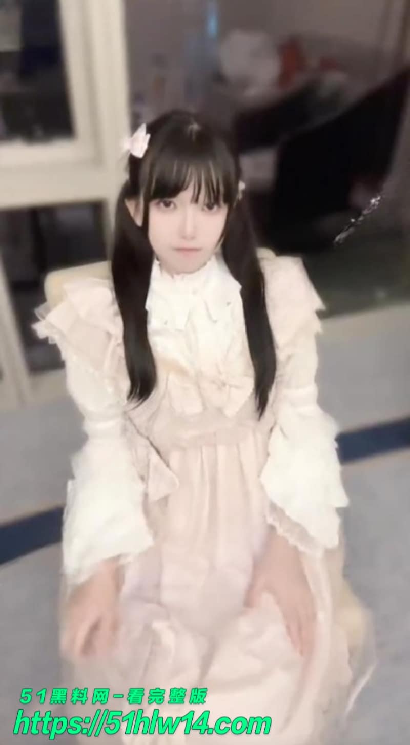 无敌小亦双马尾裸舞掰穴特写被玩到眼神失控反差太顶了 推特