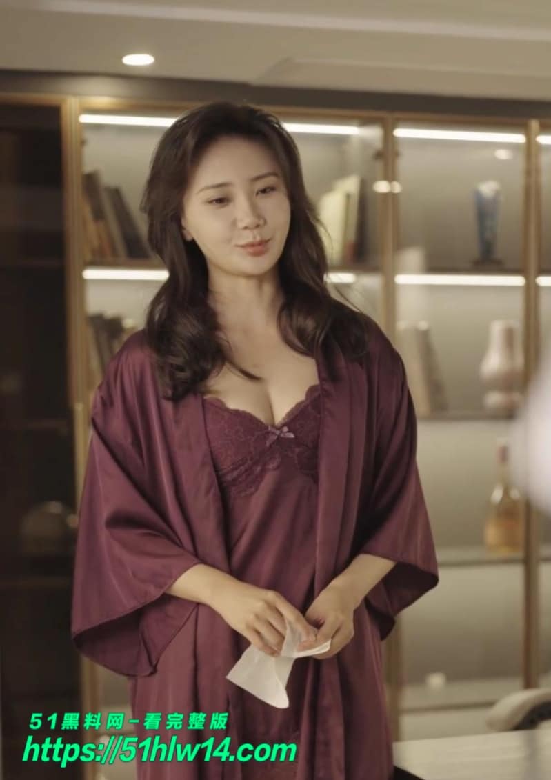 小张星颖夏月的幸福灰色紧身裙解带诱惑身材曲线直接顶满