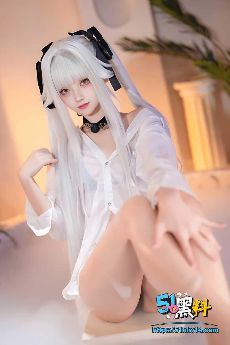 白发红瞳御姐这波浴缸湿身我是真没绷住，透明白衬衫也太顶了 网红福利