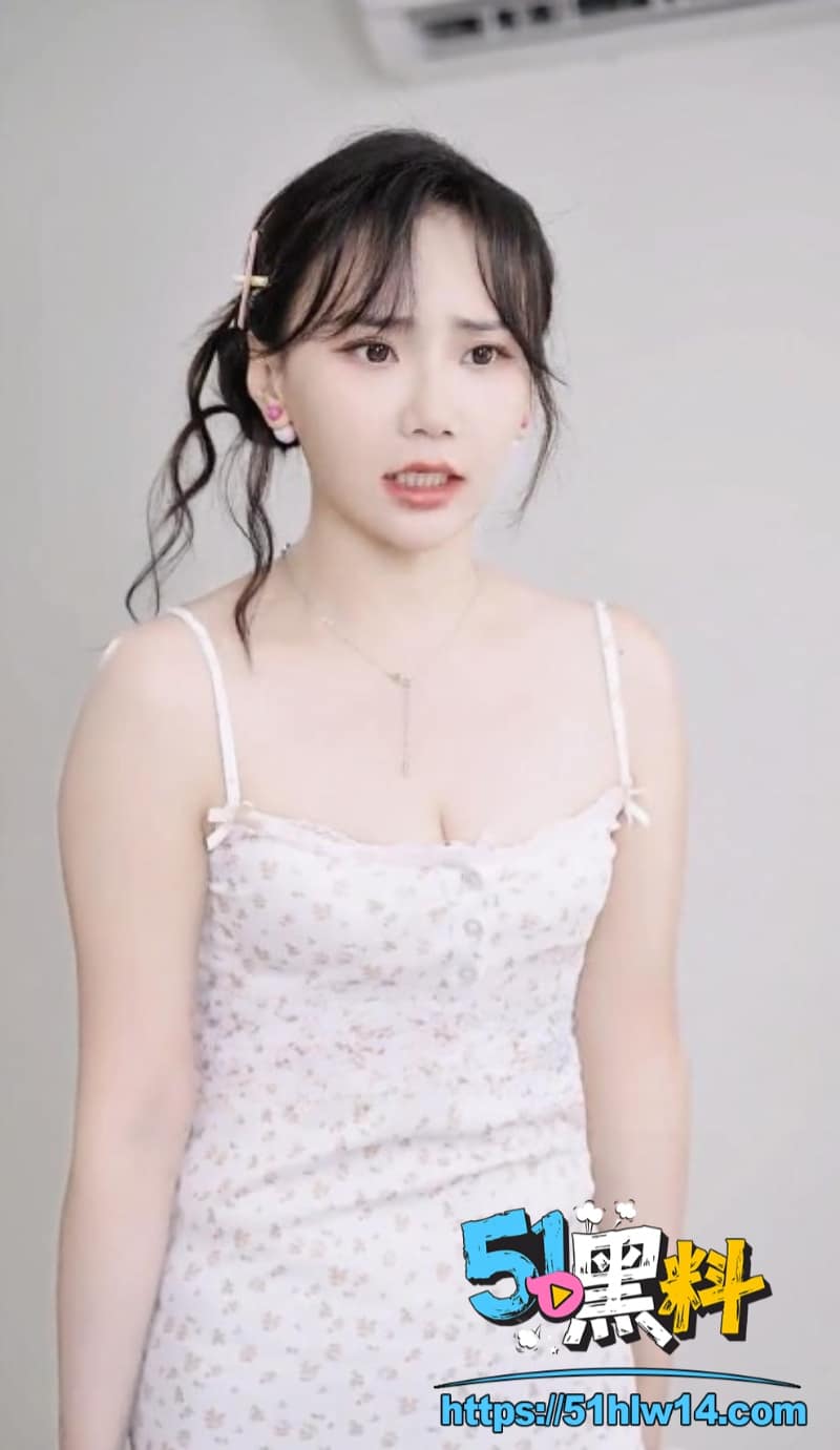 高玉婷小张星颖私下玩这么野？端庄人设在《女性浮香》里碎了一地 福利短剧