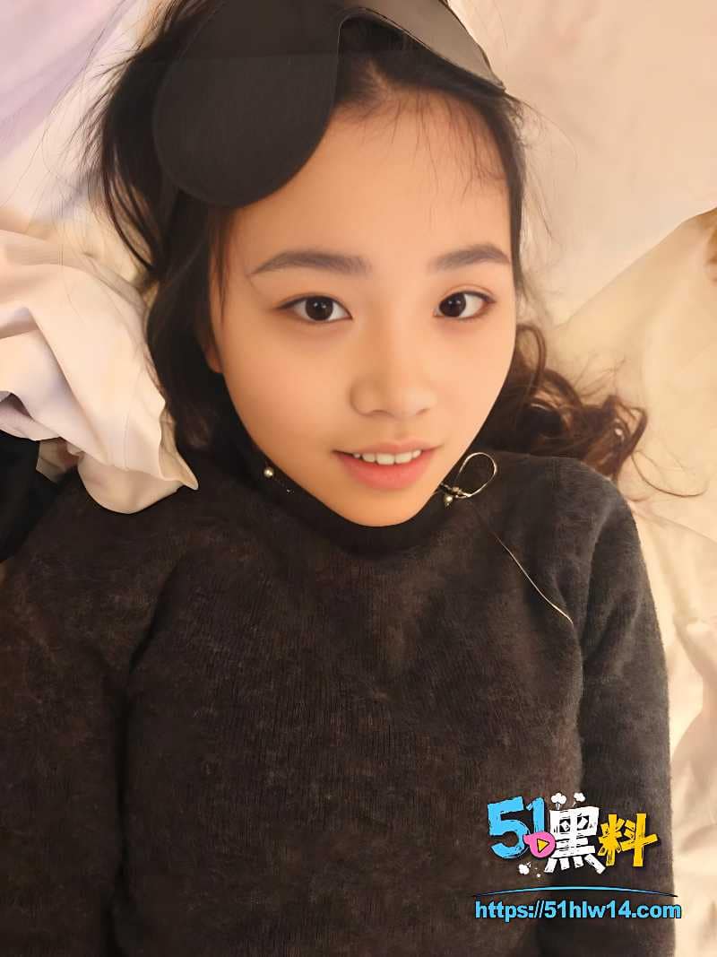 纯欲女主被束缚调教这波反差太绝了，蒙眼堵嘴真的让人心痒 成人视频