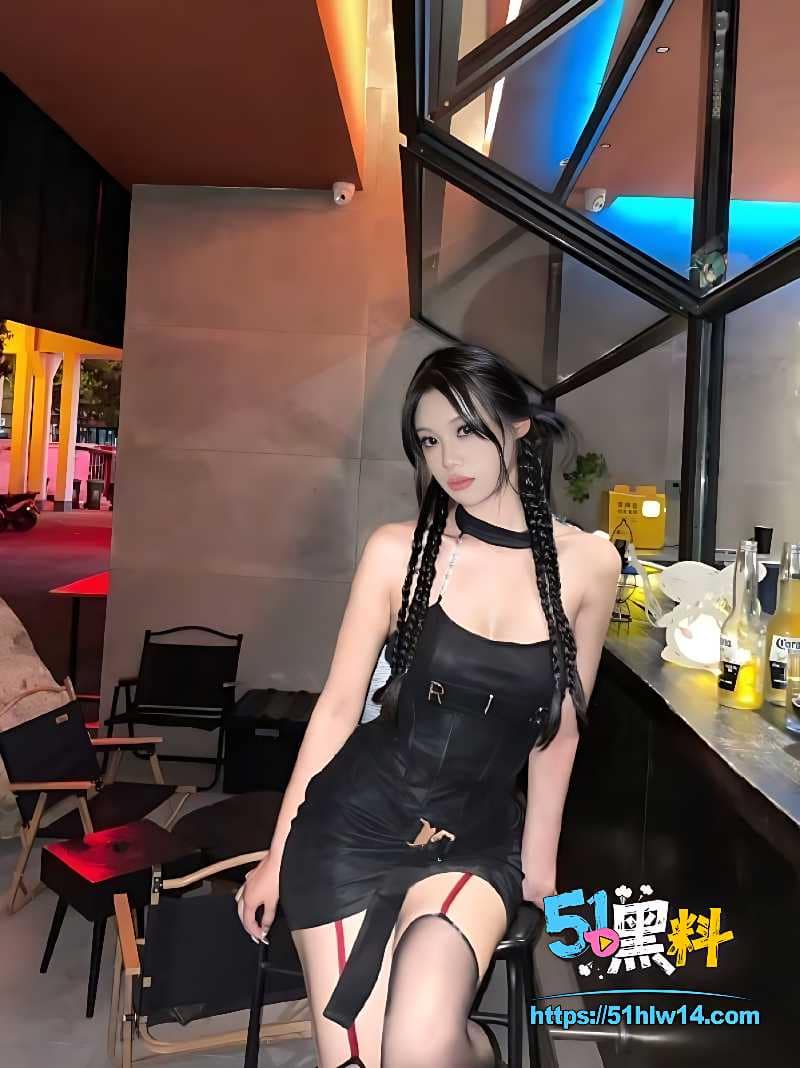 姚东霓黑丝项圈深喉被按头猛顶到翻白眼口水拉丝太顶了 深喉翻白眼