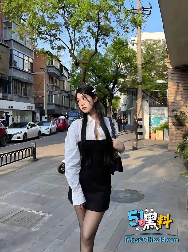 姚东霓黑丝项圈深喉被按头猛顶到翻白眼口水拉丝太顶了 口交视频