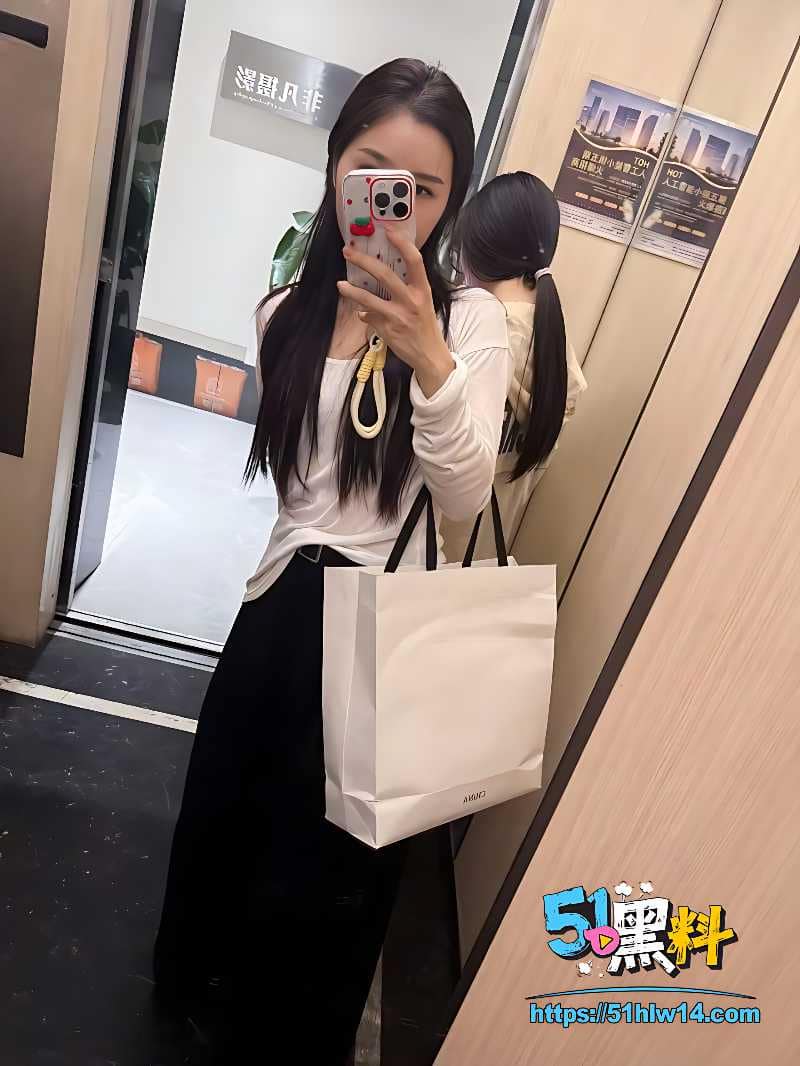 北京甜妹刘婷私密视频流出丨反差太猛深喉口爆直接顶穿 深喉口交