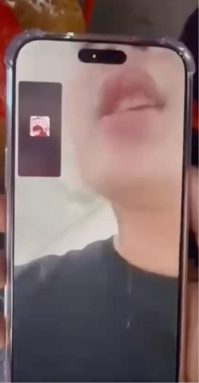 海口持刀伤人现场流出丨看着像精神小伙私下这么狠,这画面真压抑 完整视频在线播放