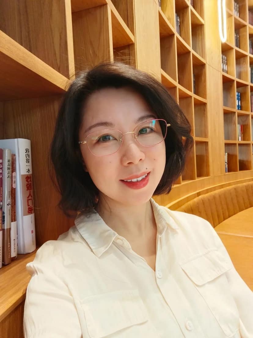 于诗曼美肤中心这波操作绝了,女子全裸做SPA被塞男技师还被怼 完整视频在线播放