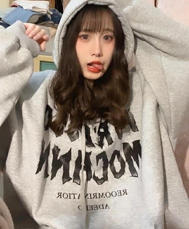 武汉理工大学雷婷婷露脸深喉后入被玩到眼神失控 完整视频在线播放
