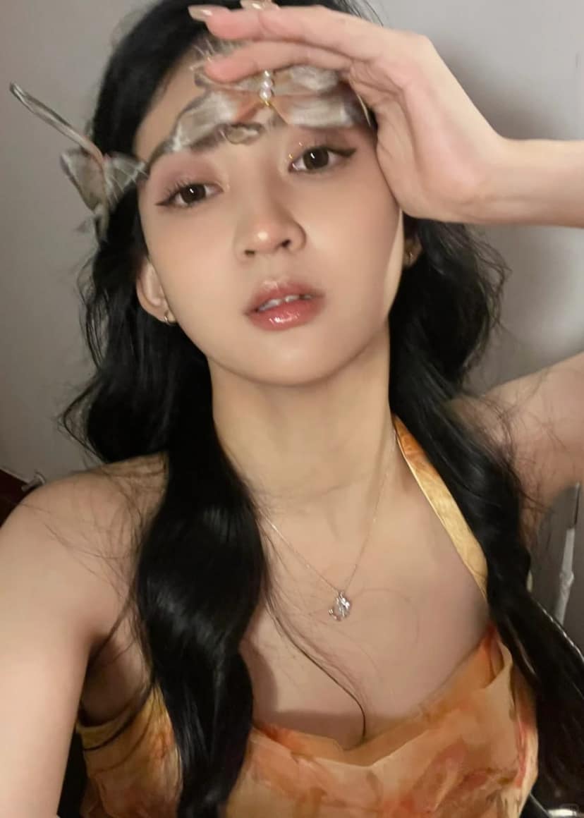 周采谊在三峡职业学院看着清纯,私下做车展礼仪被金主铐在床上玩野了 完整视频在线播放
