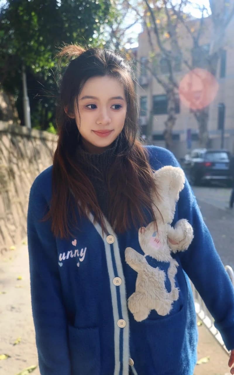 王玥涵人设崩塌丨上海理工大学清纯校花私下被调教成母狗 完整视频在线播放