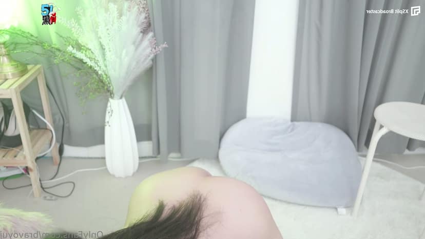 bravoyuji这波泄露真离谱,短发清纯脸配巨乳简直犯规 完整视频在线播放
