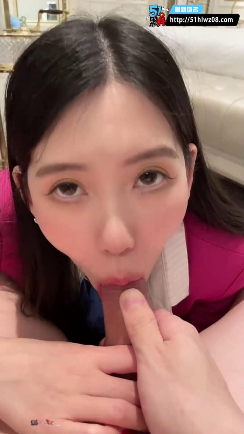 Chloe霏霏这套空姐制服我是真没绷住,白虎被干到哭也太顶了 完整视频在线播放