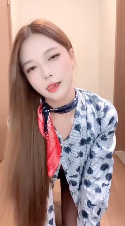 空姐制服黑丝合集这波反差我是真没绷住,平时端庄私下这么浪 完整视频在线播放