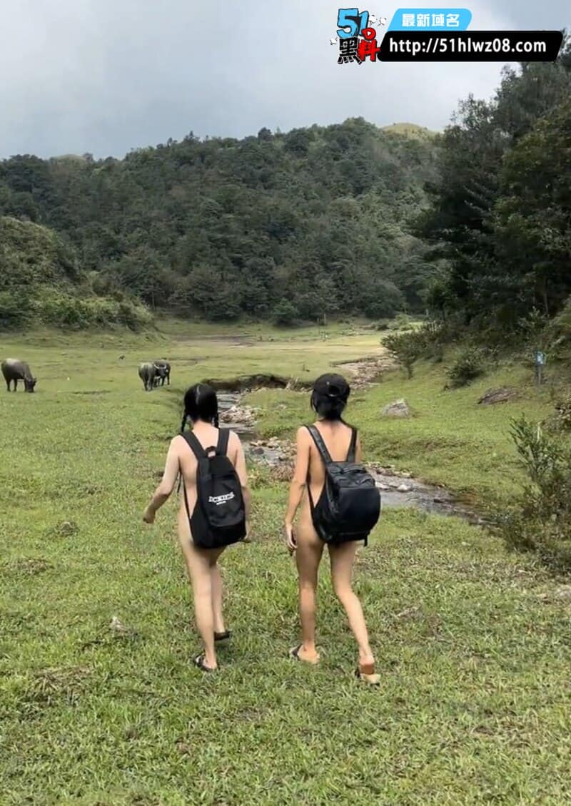 cikaimoon联手LiWaynix野外全裸徒步双绝美身材在溪边湿身 完整视频在线播放