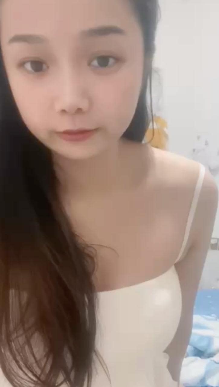 捡破烂的冉宝私下玩这么野丨看着纯情邻家妹其实巨乳炮机玩得飞起 完整视频在线播放