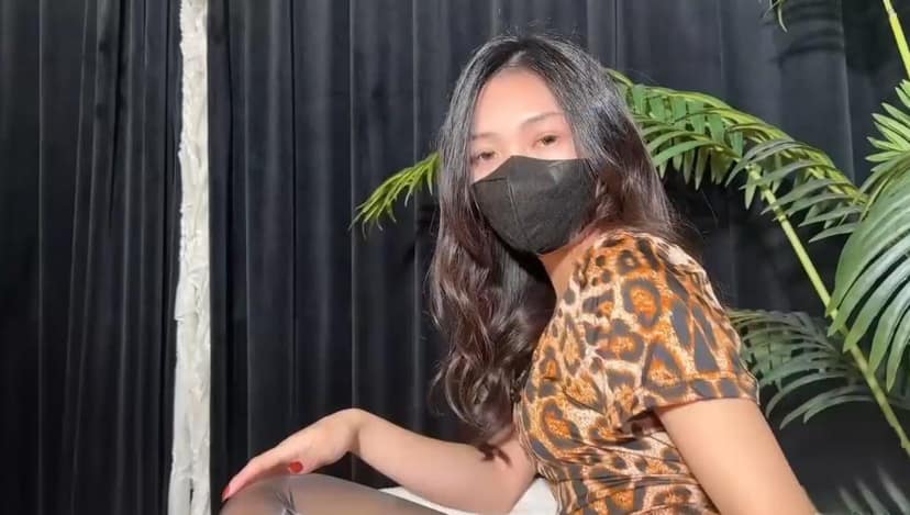 豹纹合集特辑,野性女神骑乘细节太顶,肥美翘臀摇到喷水 完整视频在线播放