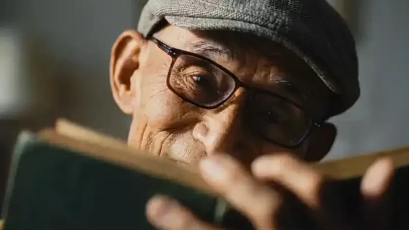 同样卖脸给AI，游本昌封神王祖贤却挨批：差在哪