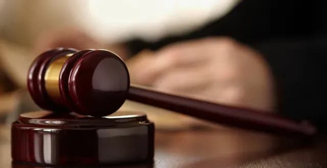 花瓶估价4000万收8000元拉黑：鉴宝话术骗9人获刑3年
