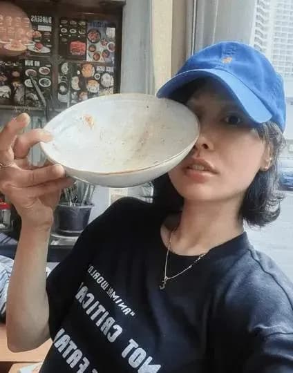 白百何街头牵手神秘男子：是新恋情，还是被误读