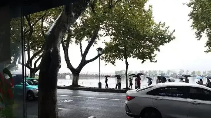 宝石山隧道被赞「现实版桃花源记」，记者4日实地走了一趟：算回应吗