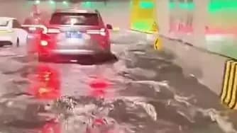 灌满北横通道的积水视频求证：拍摄时间对不上台风天
