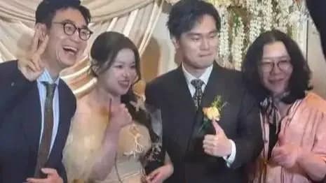 大鹏宁波偶遇新人：三个细节说清「照片就是份子」