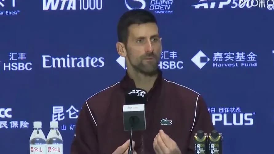 德约科维奇感谢中国球迷：酒店门口的等候与护照玩笑始末