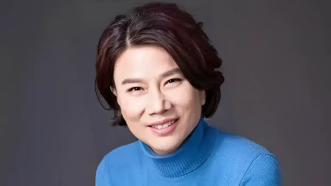 董明珠不爱听「奶奶」：年龄是称呼，还是价值标尺