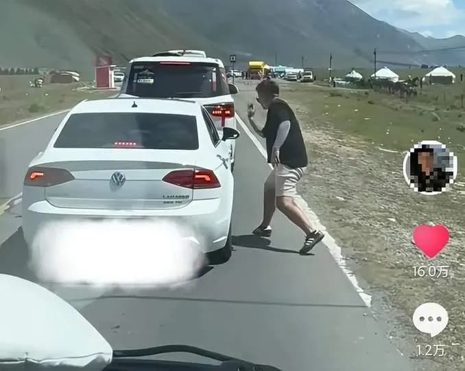 扔回独库公路抛物画面复盘：男子怎么站出来劝阻的