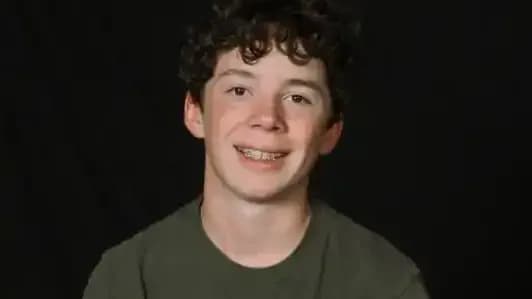 假笑男孩16岁了：评论区翻出的，是当年存下的表情包