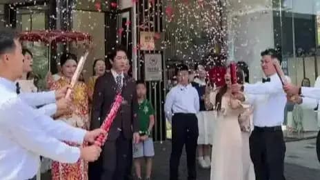 广州婚礼撞上《奔跑吧》录制：新娘感谢追星女孩