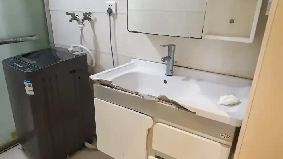 贵阳租客失联屋被砸：押金多收，还是租约写细