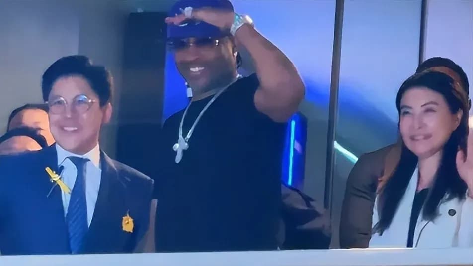 郭晶晶霍启刚马场偶遇NBA球星始末：从热聊到牵手合影，经过了什么