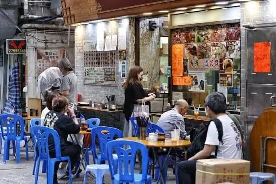 香港30家酒楼倒闭，老板把账算给深圳：这份回应答了什么