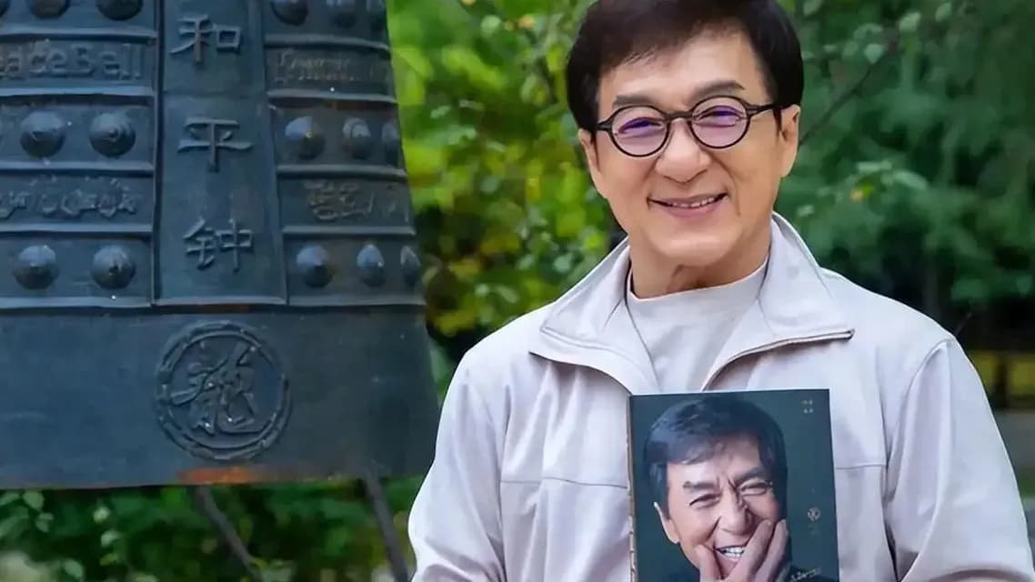 成龙澳门教外国博主功夫动作始末：一段视频为何被反复看