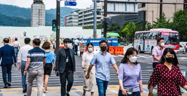 韩国出生人口26连涨是真的吗：8月2.3703万人逐条求证