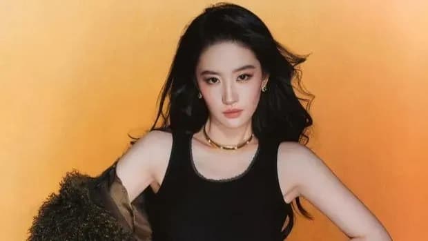 刘亦菲杂志锐利酷感造型求证：跟同期几位女星比，到底强在哪