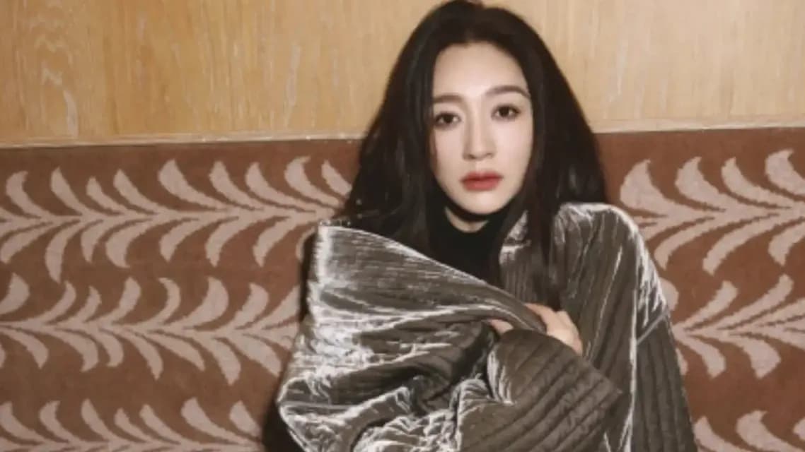 李小冉自侃「免费坐公交」起底：孙怡那句调侃的背后
