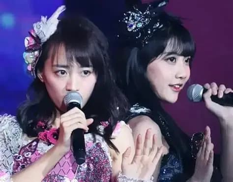 李艺彤和黄婷婷失和盘点：热榜上的三个追问