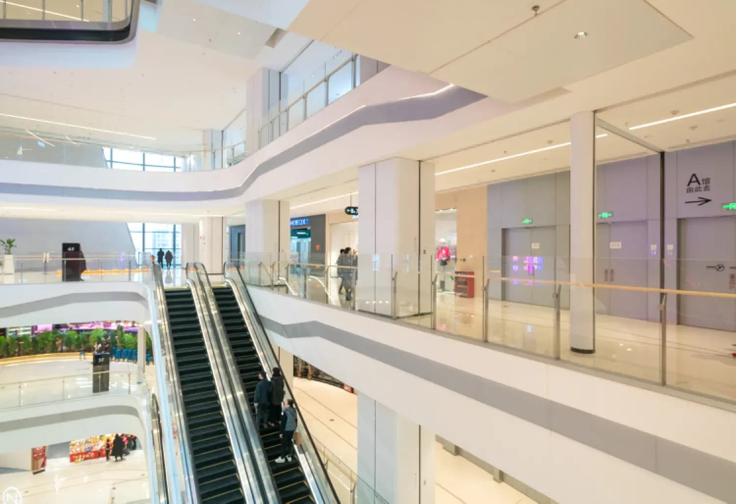 商场新三件套：市集、首店、IP首展，合生汇国庆卖近2.5亿