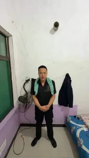 烤肉摊主撞脸马斯克档案：从摆摊到刷屏经历了什么