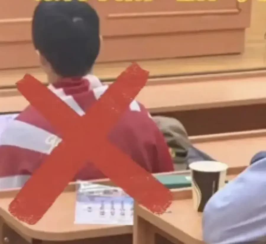 披旭日旗上课的陈姓留学生是南京人：警方称专门部门在处理