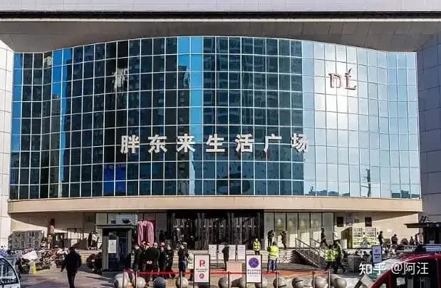 于东来首次回应不涨商户租金：这笔账算清了吗