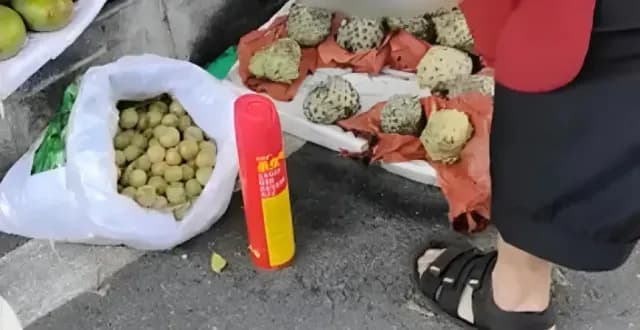 攀枝花水果摊疑喷杀虫剂：市监局通报封存，回应了什么