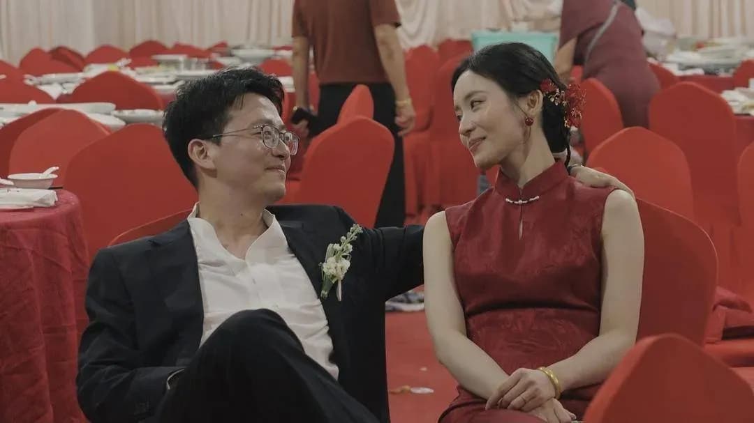 启东新人老宅婚礼后对视红眼眶：异地恋两年多，为何戳中人