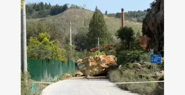 十堰网格员王欢拦停车辆：三个瞬间说清7人怎么躲过巨石