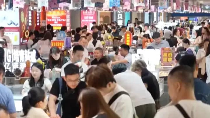 水贝素镯前两天就断货：是备少了，还是人太多