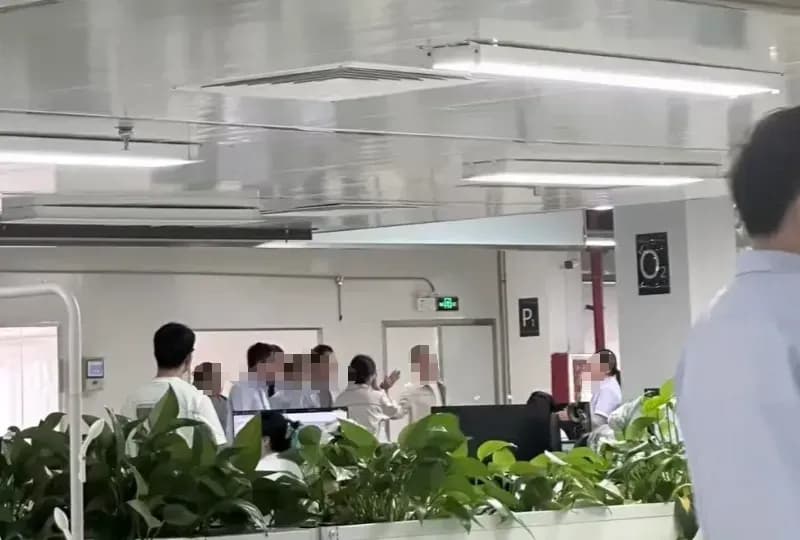 端着水杯去交接，苏工的个签「研究国法企规」被1万人点赞