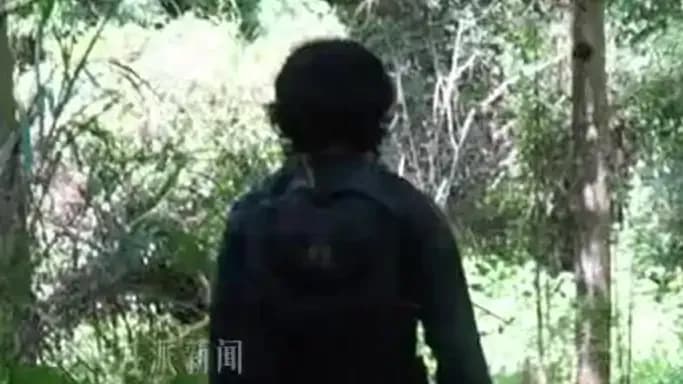 95后小伙徒步10年走完180城 却被父母赶出家门