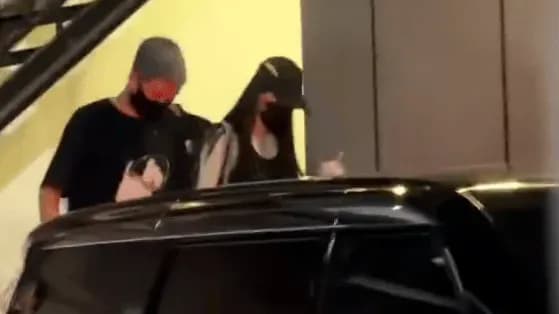 文章疑似携新欢看话剧始末：一前一后走出剧场说明了什么